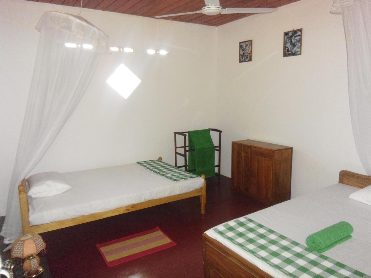Uma Beach Home Bussa Exterior photo